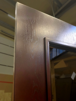 Створка со стеклом, вид спереди Створка со стеклом, вид спереди